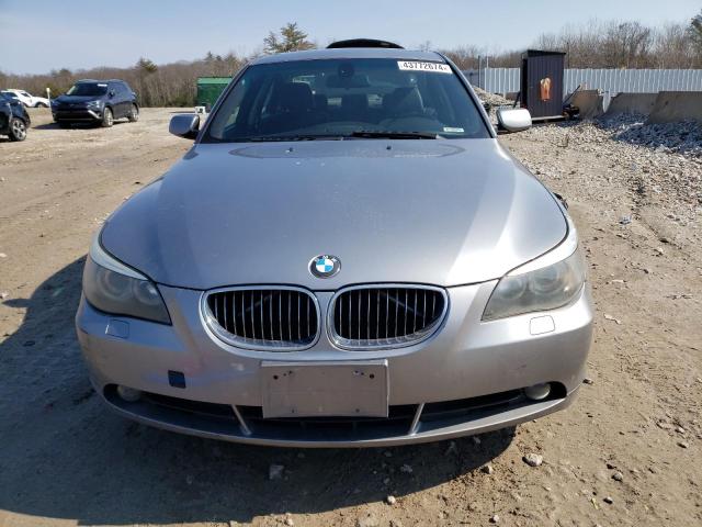 WBANF73516CG67963 - 2006 BMW 530 XI SILVER photo 5