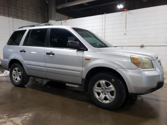 5FNYF28106B025601 - 2006 HONDA PILOT LX SILVER photo 4