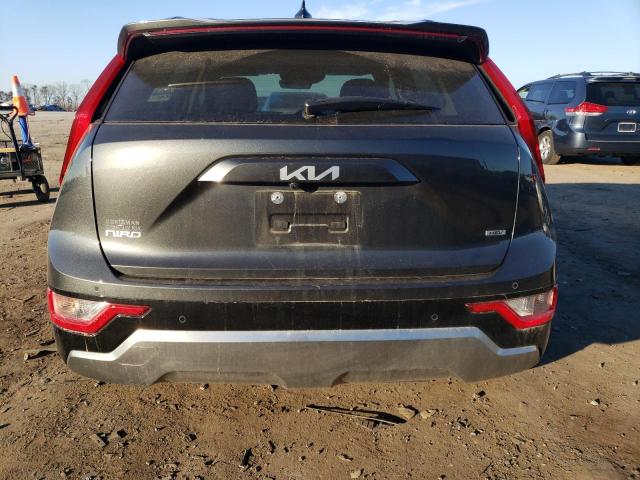 KNDCR3LE4P5052966 - 2023 KIA NIRO EX GRAY photo 6