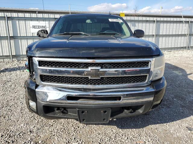 1GCPKSE32BF142762 - 2011 CHEVROLET SILVERADO K1500 LT BLACK photo 5