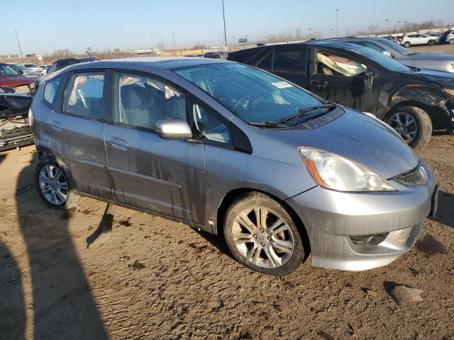 JHMGE8H49AS024002 - 2010 HONDA FIT SPORT SILVER photo 4