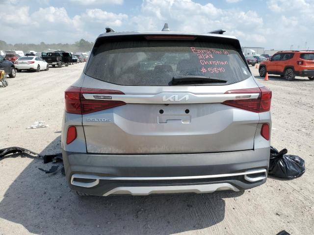 KNDERCAA9N7276633 - 2022 KIA SELTOS EX GRAY photo 6