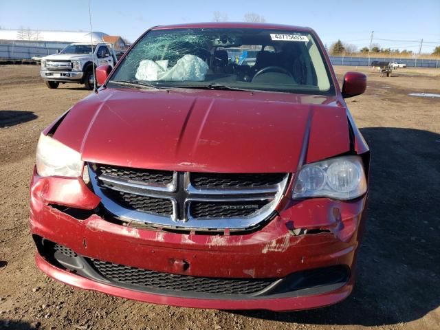 2D4RN3DG9BR637109 - 2011 DODGE GRAND CARA MAINSTREET RED photo 5