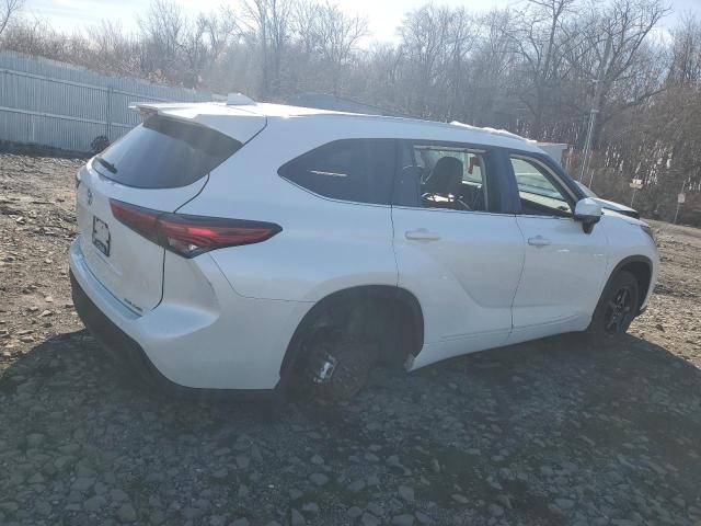 5TDGZRBH4MS100973 - 2021 TOYOTA HIGHLANDER XLE WHITE photo 3