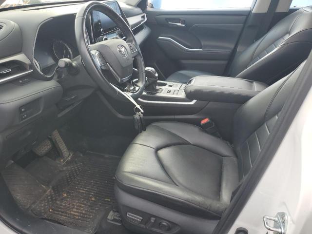 5TDGZRBH4MS100973 - 2021 TOYOTA HIGHLANDER XLE WHITE photo 7