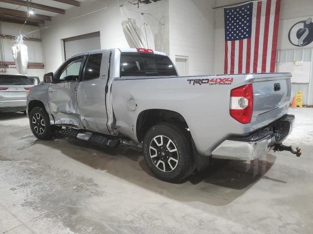 5TFUY5F15EX404935 - 2014 TOYOTA TUNDRA DOUBLE CAB SR/SR5 SILVER photo 2