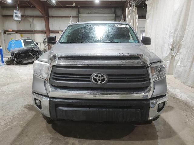 5TFUY5F15EX404935 - 2014 TOYOTA TUNDRA DOUBLE CAB SR/SR5 SILVER photo 5