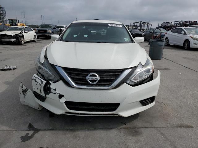 1N4AL3AP4HC289568 - 2017 NISSAN ALTIMA 2.5 WHITE photo 5