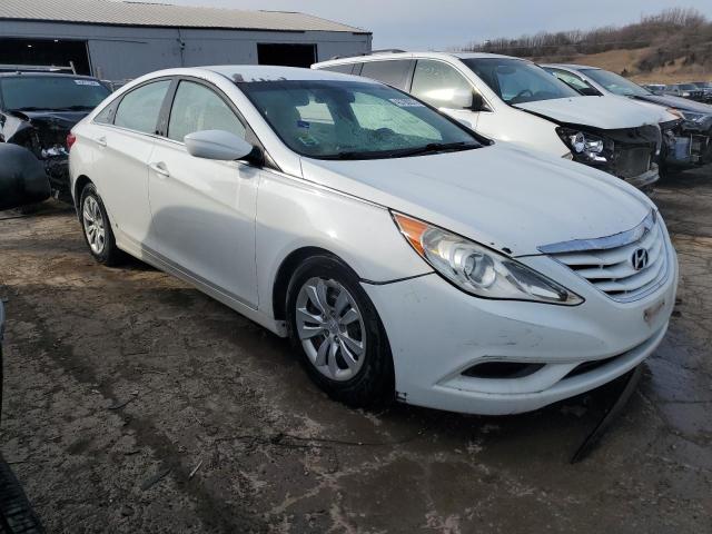 5NPEB4AC6BH244855 - 2011 HYUNDAI SONATA GLS WHITE photo 4