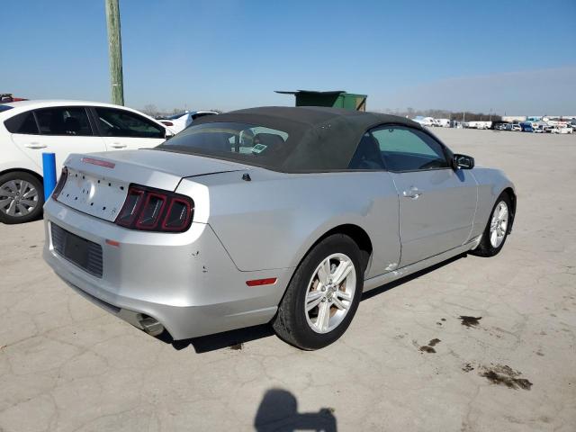 1ZVBP8EM1E5238333 - 2014 FORD MUSTANG SILVER photo 2