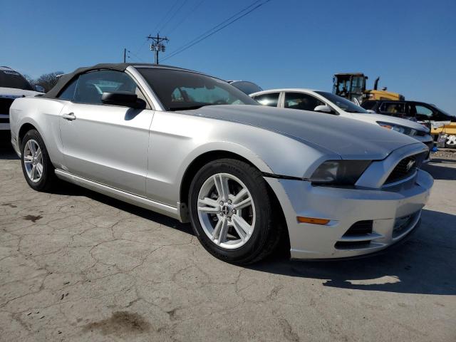 1ZVBP8EM1E5238333 - 2014 FORD MUSTANG SILVER photo 3