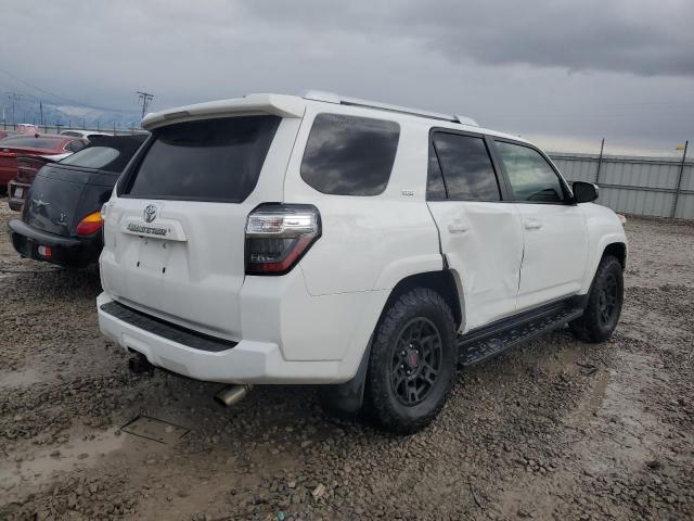 JTEBU5JR4G5380931 - 2016 TOYOTA 4RUNNER SR5/SR5 PREMIUM WHITE photo 3