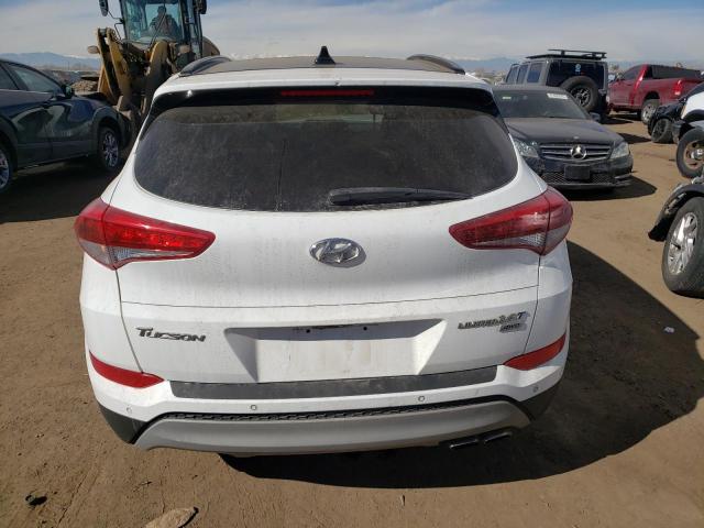 KM8J3CA21JU667954 - 2018 HYUNDAI TUCSON VALUE WHITE photo 6