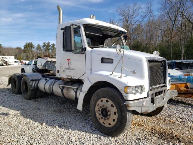 4V4KC9GH07N445095 - 2007 VOLVO VHD WHITE photo 1