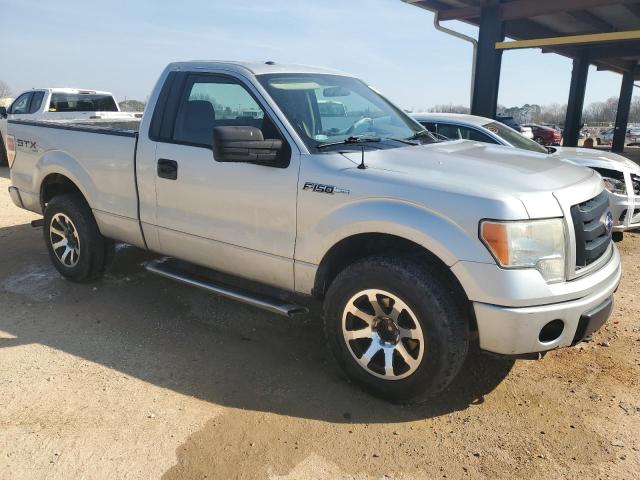 1FTRF14839KB58636 - 2009 FORD F150 SILVER photo 4