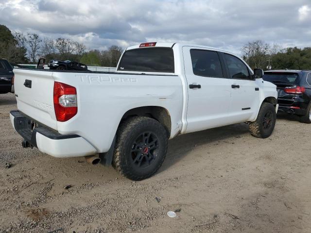 5TFDY5F17KX829262 - 2019 TOYOTA TUNDRA CREWMAX SR5 WHITE photo 3