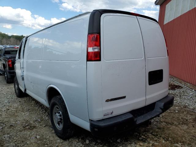 1GCWGAFF9H1338042 - 2017 CHEVROLET EXPRESS G2 WHITE photo 2