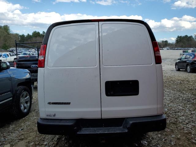 1GCWGAFF9H1338042 - 2017 CHEVROLET EXPRESS G2 WHITE photo 6