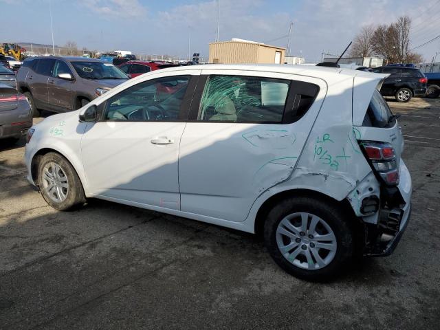 1G1JG6SH7H4141862 - 2017 CHEVROLET SONIC WHITE photo 2