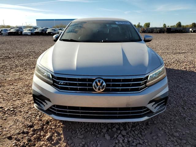1VWDT7A34HC056895 - 2017 VOLKSWAGEN PASSAT R-LINE ვერცხლისფერი ფოტო 5