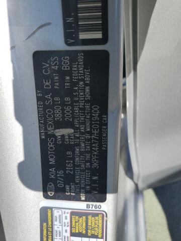 3KPFK4A77HE019400 - 2017 KIA FORTE LX SILVER photo 12