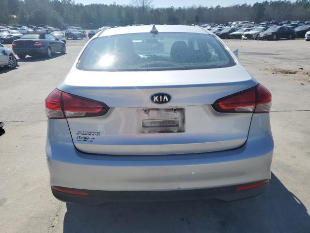 3KPFK4A77HE019400 - 2017 KIA FORTE LX SILVER photo 6