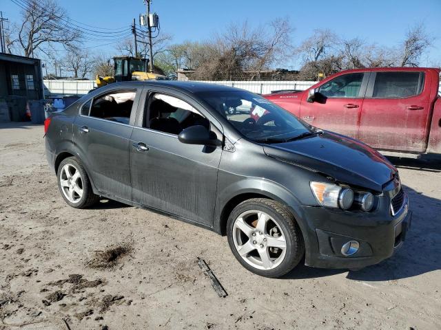 1G1JE5SB5F4205115 - 2015 CHEVROLET SONIC LTZ GRAY photo 4