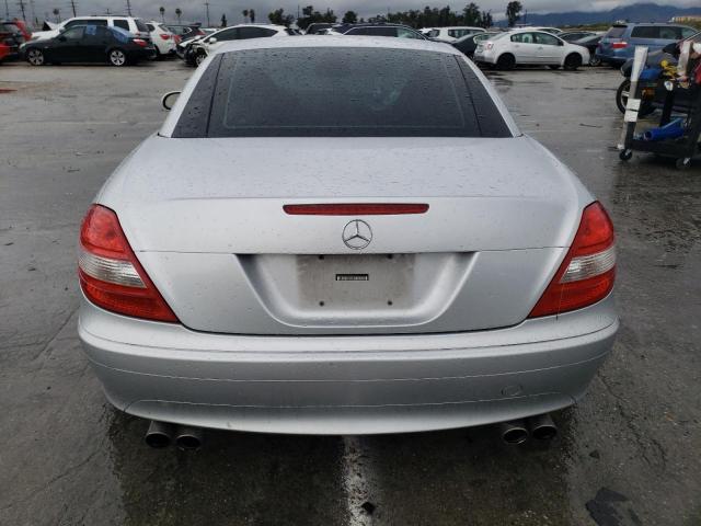 WDBWK56F05F024881 - 2005 MERCEDES-BENZ SLK 350 SILVER photo 10