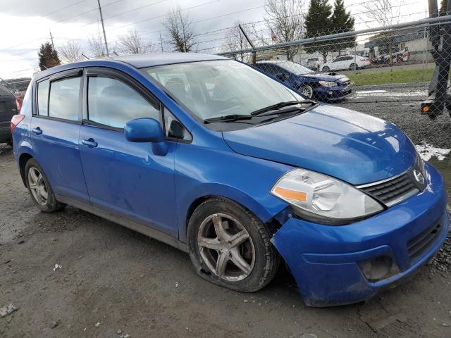 3N1BC13E88L426503 - 2008 NISSAN VERSA S BLUE photo 4