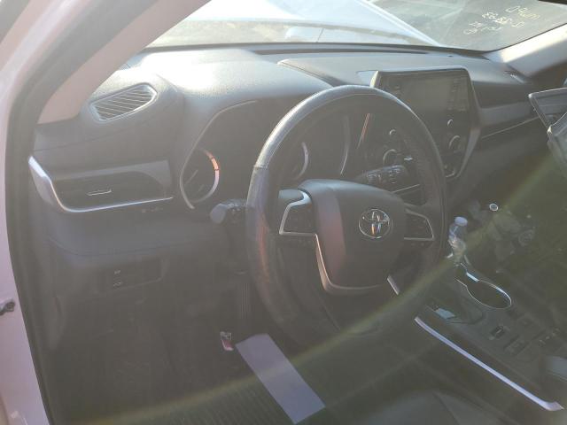 5TDHZRBH3NS573267 - 2022 TOYOTA HIGHLANDER XLE WHITE photo 8