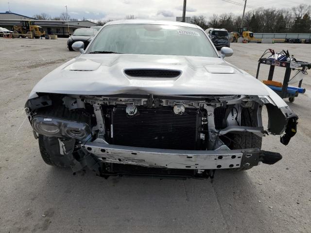 2C3CDZFJ2PH542927 - 2023 DODGE CHALLENGER R/T SCAT PACK SILVER photo 5