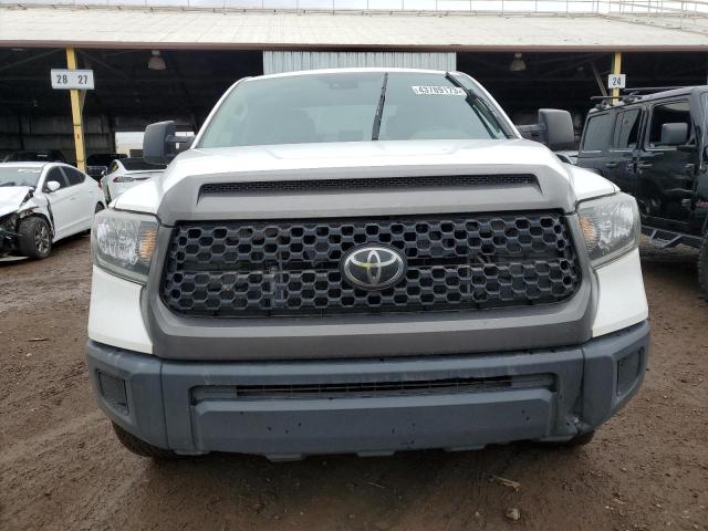 5TFCY5F10LX025771 - 2020 TOYOTA TUNDRA DOUBLE CAB SR/SR5 WHITE photo 5