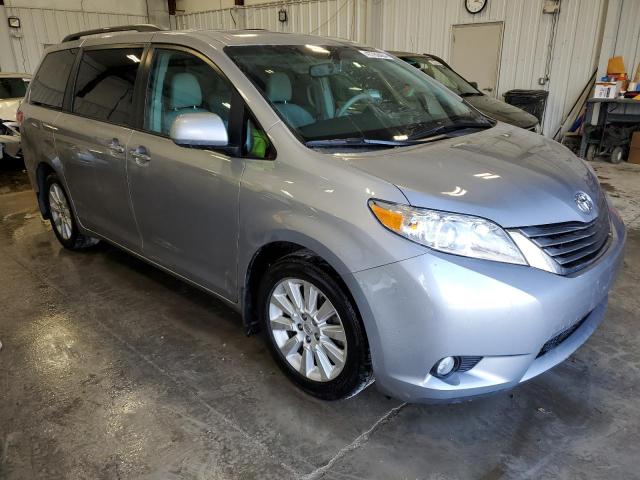 5TDDK3DC4CS036518 - 2012 TOYOTA SIENNA XLE SILVER photo 4