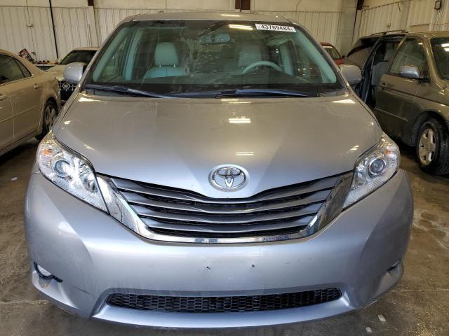 5TDDK3DC4CS036518 - 2012 TOYOTA SIENNA XLE SILVER photo 5