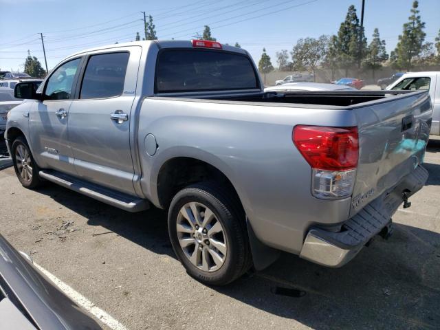 5TFFY5F11CX126637 - 2012 TOYOTA TUNDRA CREWMAX LIMITED SILVER photo 2