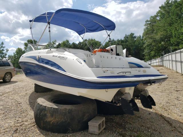 YAMCP172H405 - 2005 YAMAHA BOAT TWO TONE photo 3