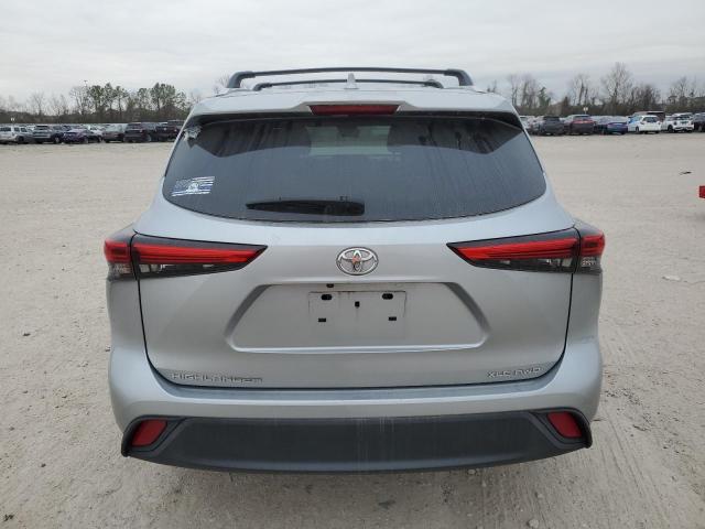 5TDGZRBH0LS508126 - 2020 TOYOTA HIGHLANDER XLE SILVER photo 6