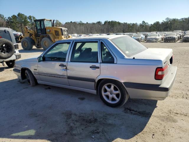 YV1LS554XV1379925 - 1997 VOLVO 850 SILVER photo 2