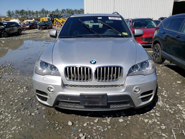 5UXZV8C53D0C16088 - 2013 BMW X5 XDRIVE50I SILVER photo 5