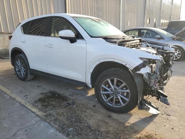 JM3KFBBM6N0581621 - 2022 MAZDA CX-5 SELECT WHITE photo 4