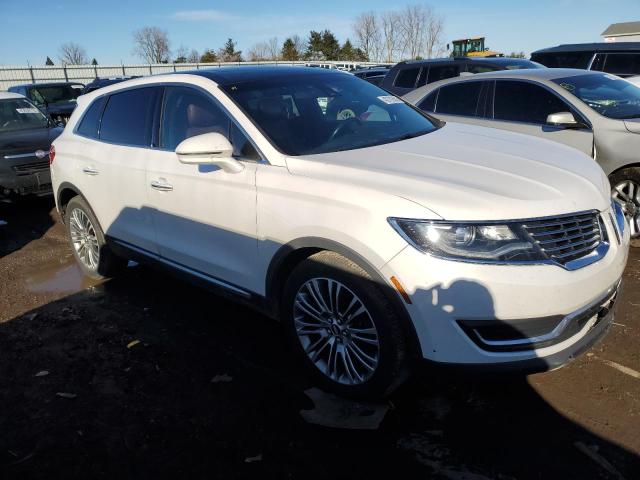 2LMTJ8LR5GBL84305 - 2016 LINCOLN MKX RESERVE WHITE photo 4