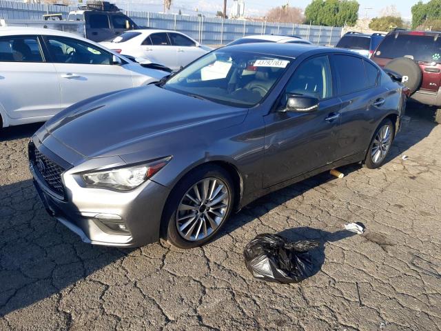 JN1EV7AR8JM434001 - 2018 INFINITI Q50 LUXE GRAY photo 1