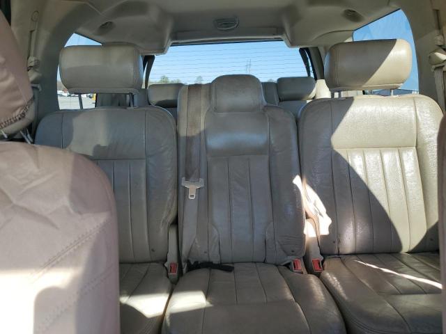 5LMFU27R94LJ10685 - 2004 LINCOLN NAVIGATOR BLACK photo 10