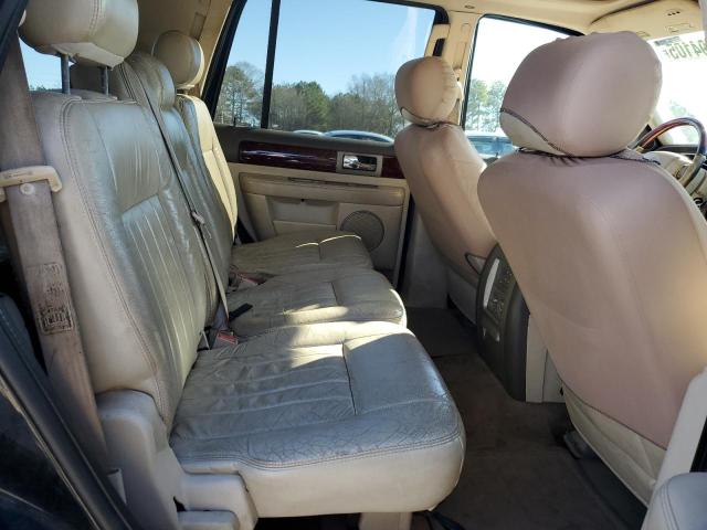 5LMFU27R94LJ10685 - 2004 LINCOLN NAVIGATOR BLACK photo 11