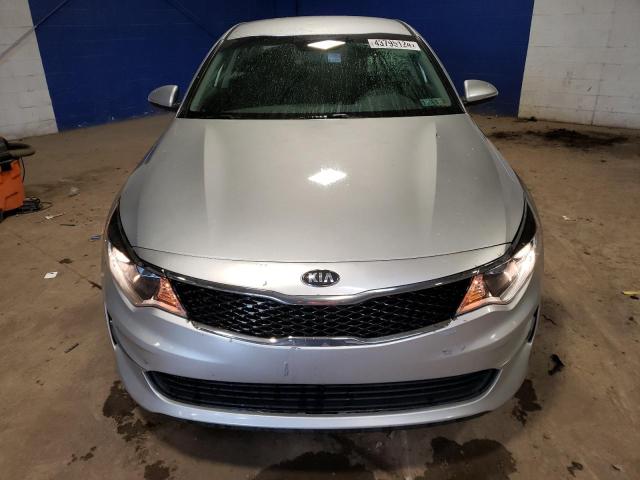 5XXGT4L36JG206555 - 2018 KIA OPTIMA LX SILVER photo 5