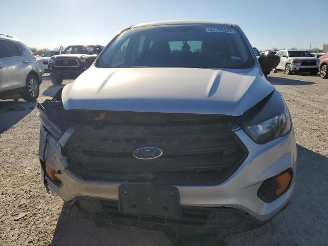 1FMCU0F72JUA30371 - 2018 FORD ESCAPE S SILVER photo 5