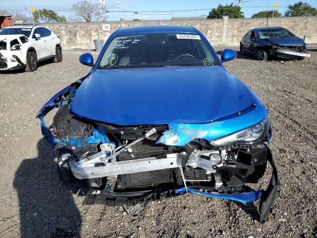 ZARFAECN1J7564895 - 2018 ALFA ROMEO GIULIA TI BLUE photo 5