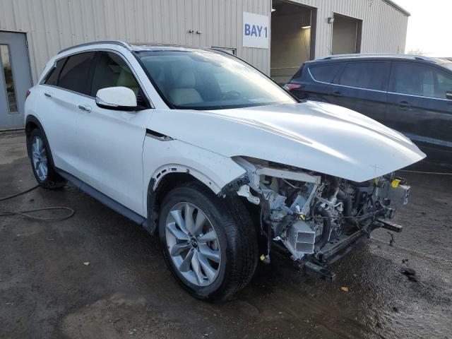 3PCAJ5BB4MF112692 - 2021 INFINITI QX50 LUXE WHITE photo 4