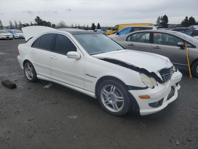 WDBRF65J12F219963 - 2002 MERCEDES-BENZ C 32 AMG KOMPRESSOR WHITE photo 4