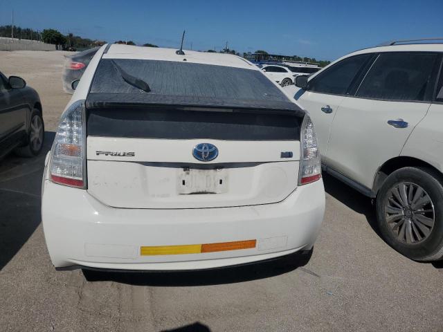 JTDKN3DU6B1367717 - 2011 TOYOTA PRIUS WHITE photo 6